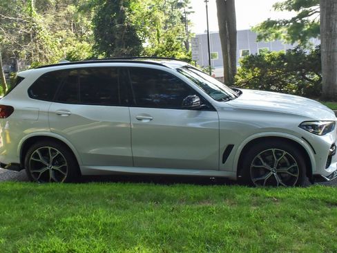 Used 2023 BMW X5 sDrive40i w/ M Sport Package RWD image 9