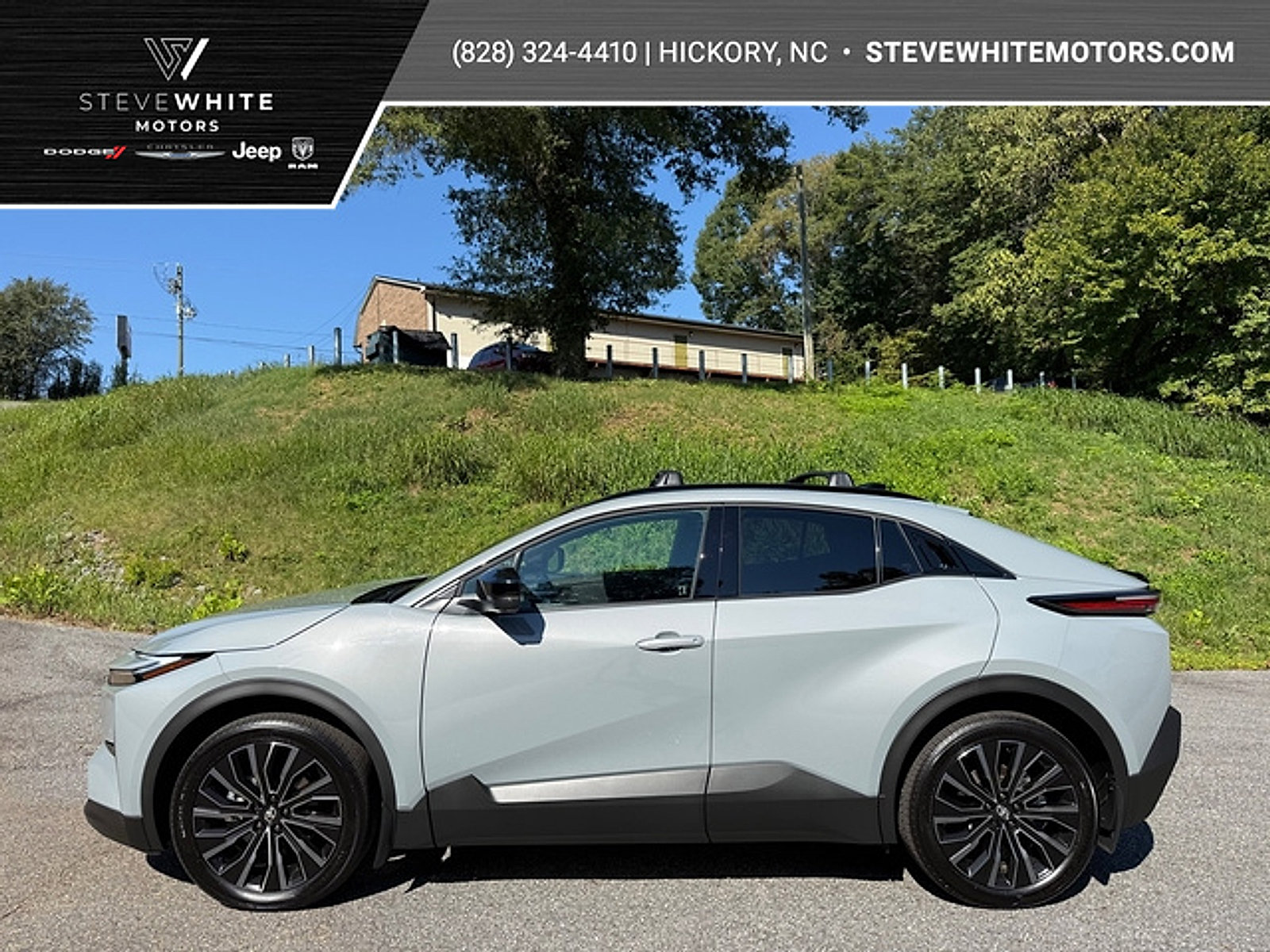 Used 2026 Toyota C-HR w/ Cold Weather Package AWD/4WD image 1