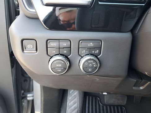 New 2026 GMC Sierra 1500 Elevation w/ X31 Off-Road Package AWD/4WD image 30