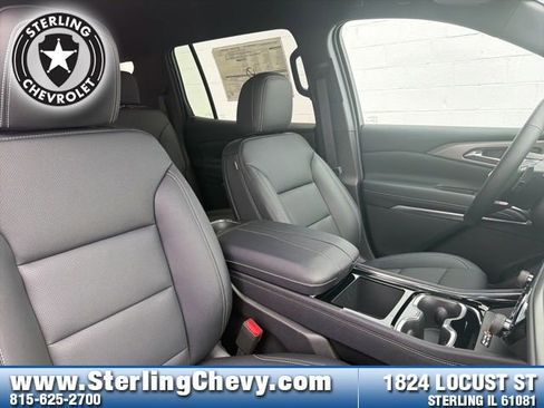 New 2026 Chevrolet Traverse LT image 12