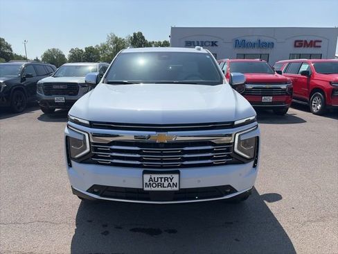 New 2026 Chevrolet Suburban Premier w/ Sun And Tow Package image 9