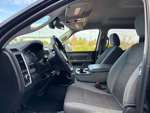 Used 2018 RAM 1500 Big Horn image 28