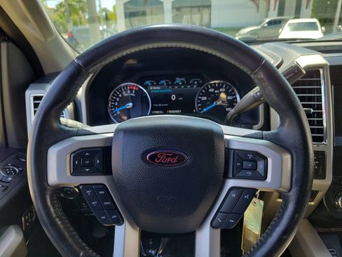 Used 2017 Ford F250 Lariat w/ Chrome Package image 22