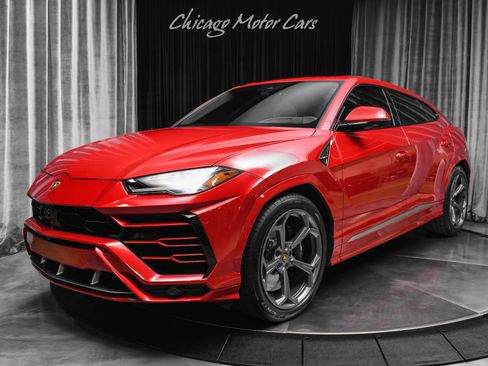 Used 2021 Lamborghini Urus AWD/4WD image 36