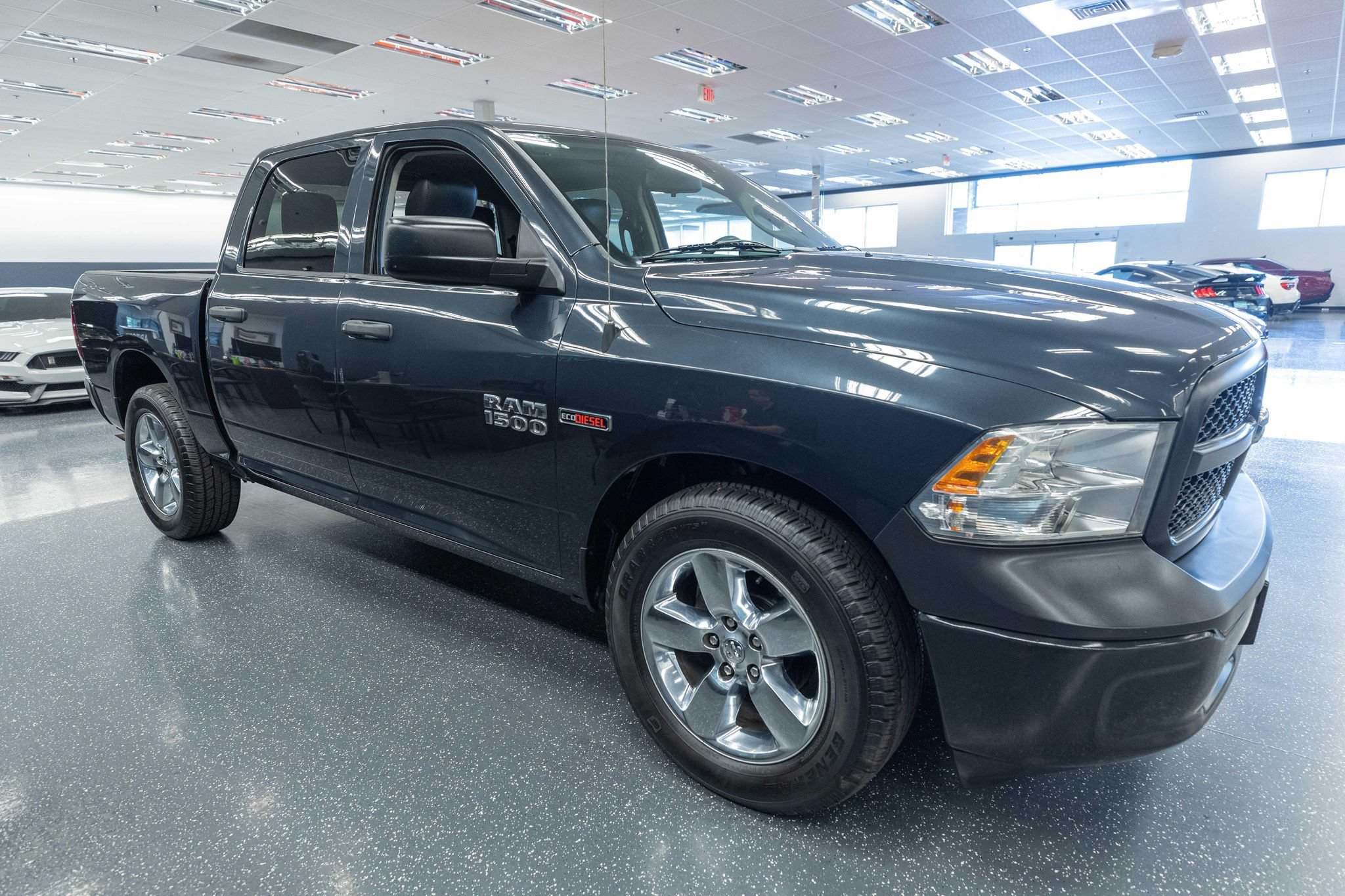 Used 2014 RAM 1500 Tradesman RWD image 4