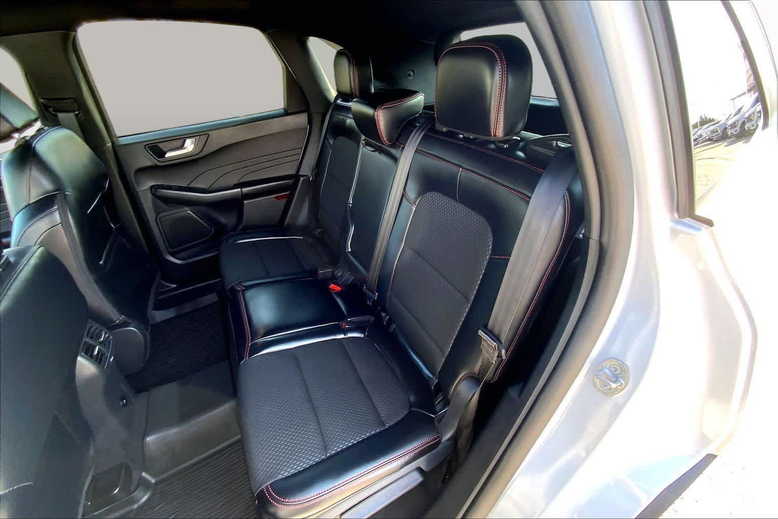 Used 2026 Ford Escape ST-Line FWD image 18