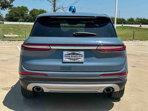 Used 2025 Lincoln Corsair Reserve FWD image 4
