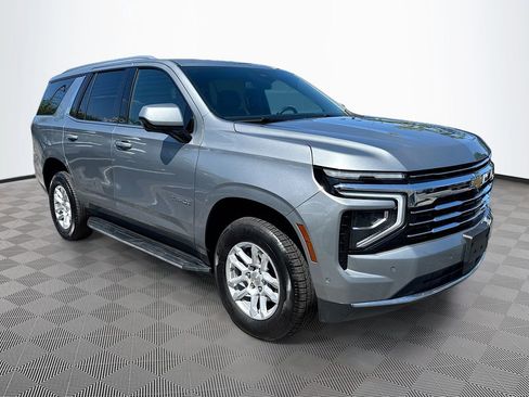 Used 2025 Chevrolet Tahoe LT AWD/4WD image 4