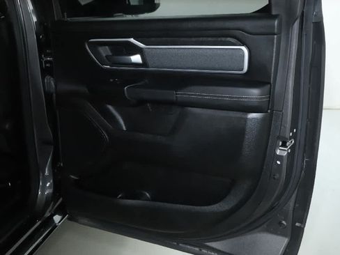Used 2022 RAM 1500 Big Horn AWD/4WD image 32