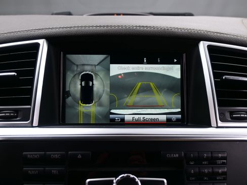 Used 2016 Mercedes-Benz GL 450 4MATIC image 18