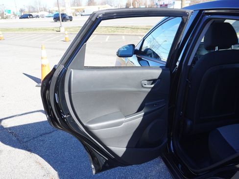 Used 2023 Hyundai Kona SE w/ Cargo Package image 22