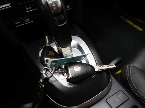 Used 2009 Porsche Cayman S image 58