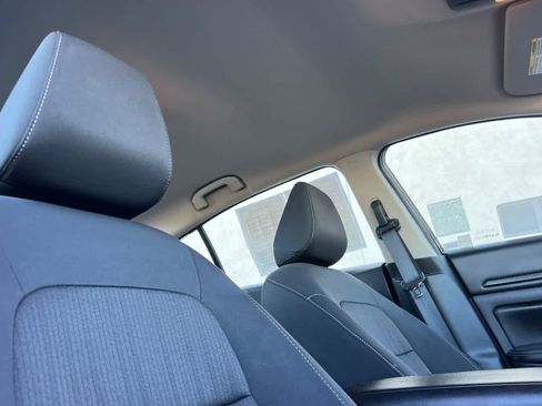 Used 2025 Nissan Altima 2.5 SV FWD image 16