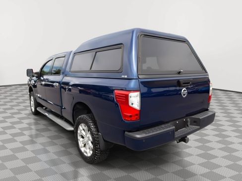 Used 2018 Nissan Titan SV w/ SV Convenience Package AWD/4WD image 8