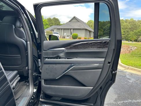 Used 2025 Cadillac Escalade IQ Luxury 1 AWD/4WD image 68