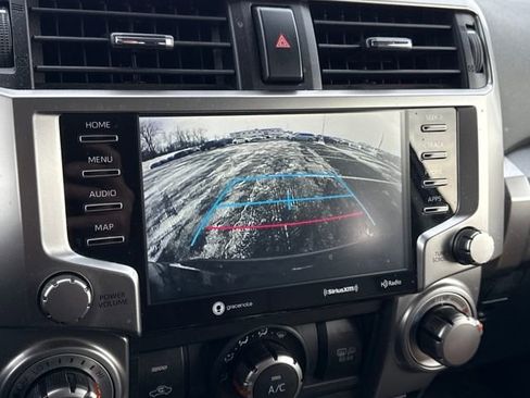 Used 2021 Toyota 4Runner SR5 Premium image 21