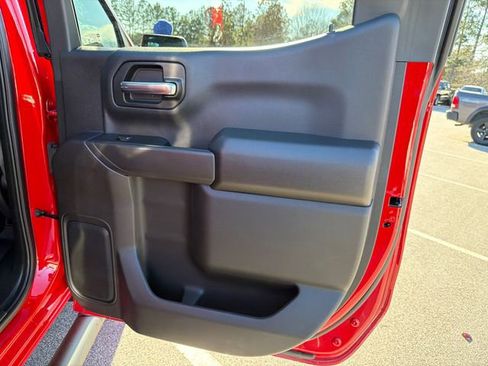 Certified 2025 Chevrolet Silverado 1500 Custom Trail Boss w/ Dark Appearance Package image 16