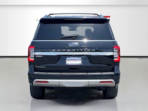 Used 2022 Ford Expedition Platinum image 6