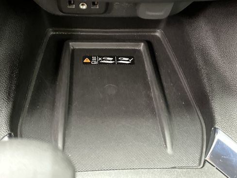 Certified 2023 Chevrolet Traverse LT w/ LPO, Floor Liner Package AWD/4WD image 27