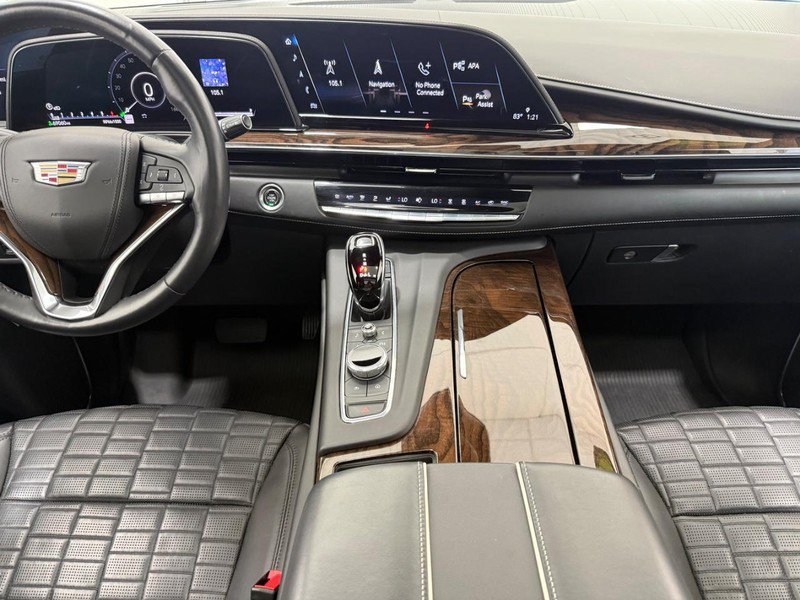 Used 2022 Cadillac Escalade Sport Platinum w/ LPO, ONYX Package AWD/4WD image 11