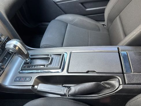 Used 2013 Ford Mustang Coupe RWD image 30