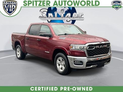 Used 2025 RAM 1500 Big Horn AWD/4WD image 1