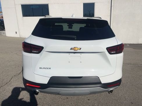New 2026 Chevrolet Blazer LT w/ Convenience Package FWD image 4