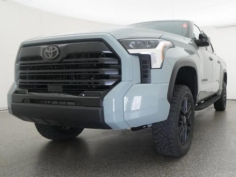 New 2026 Toyota Tundra Limited AWD/4WD image 32