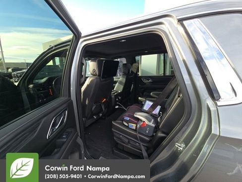 Used 2021 GMC Yukon SLT w/ SLT Luxury Plus Package image 10