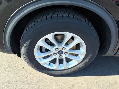 Used 2020 Ford Escape SE image 21