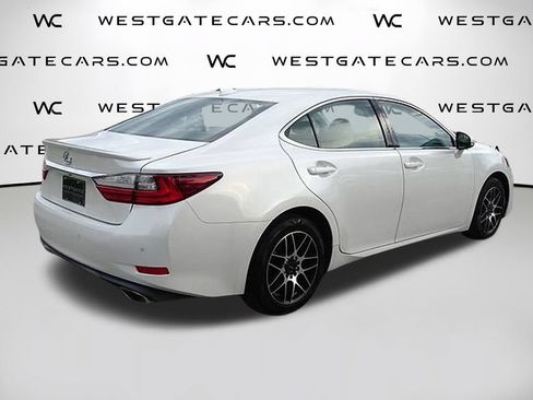 Used 2018 Lexus ES 350 w/ Premier Package FWD image 11