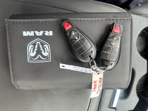 Used 2018 RAM 2500 Tradesman RWD image 5