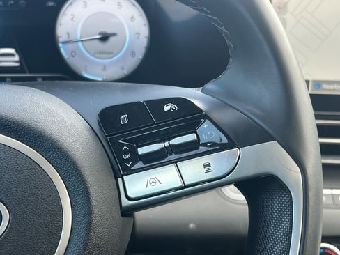 Certified 2025 Hyundai Elantra SEL image 29