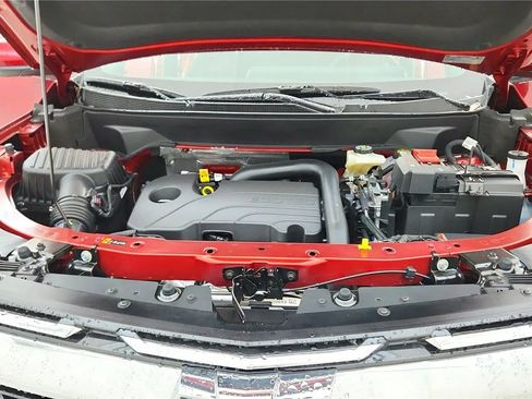 Used 2025 Chevrolet Equinox LT w/ Safety and Technology Package FWD image 39