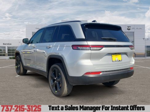 New 2026 Jeep Grand Cherokee Limited w/ Limited Altitude Package RWD image 3