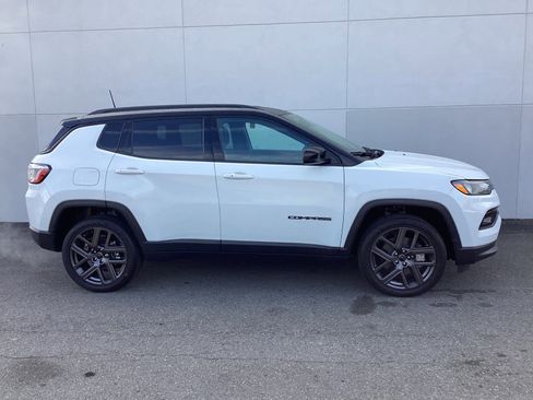 New 2026 Jeep Compass Limited image 4