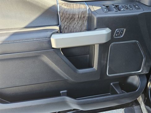 Used 2017 Ford F450 Lariat w/ Lariat Ultimate Package image 12