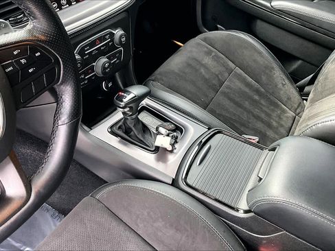 Used 2022 Dodge Charger R/T w/ Plus Group image 17