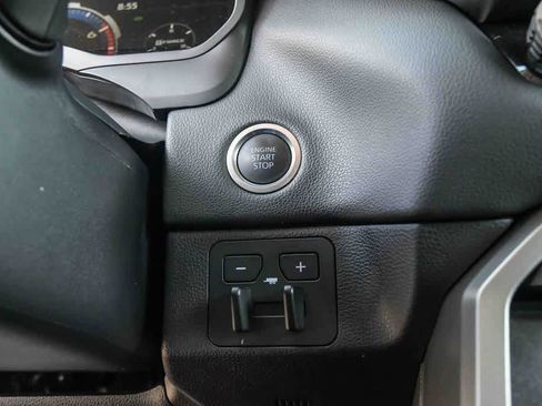 Used 2024 Toyota Tundra Limited AWD/4WD image 23