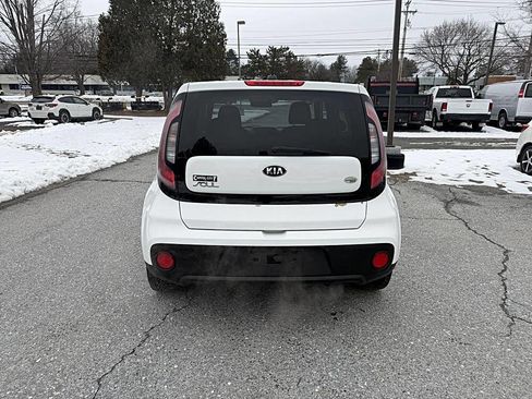Used 2017 Kia Soul image 4