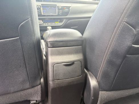Used 2016 Toyota Corolla S FWD image 9