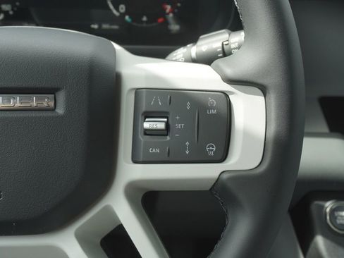 New 2025 Land Rover Defender 110 S image 13