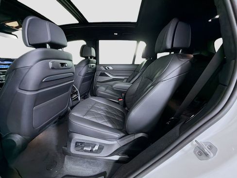 New 2026 BMW X7 xDrive40i w/ Executive Package image 25