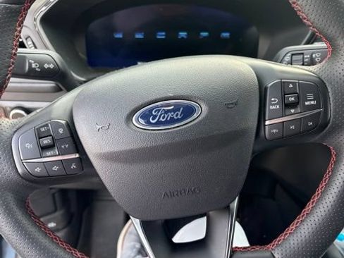 Used 2025 Ford Escape ST-Line Select w/ Tech Pack #2 AWD/4WD image 8