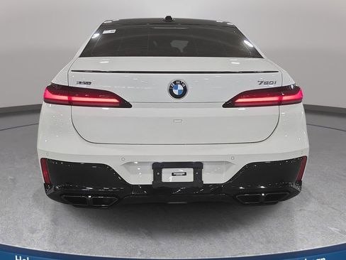 Certified 2023 BMW 760i xDrive AWD/4WD image 6