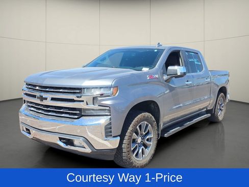 Used 2019 Chevrolet Silverado 1500 LTZ AWD/4WD image 4