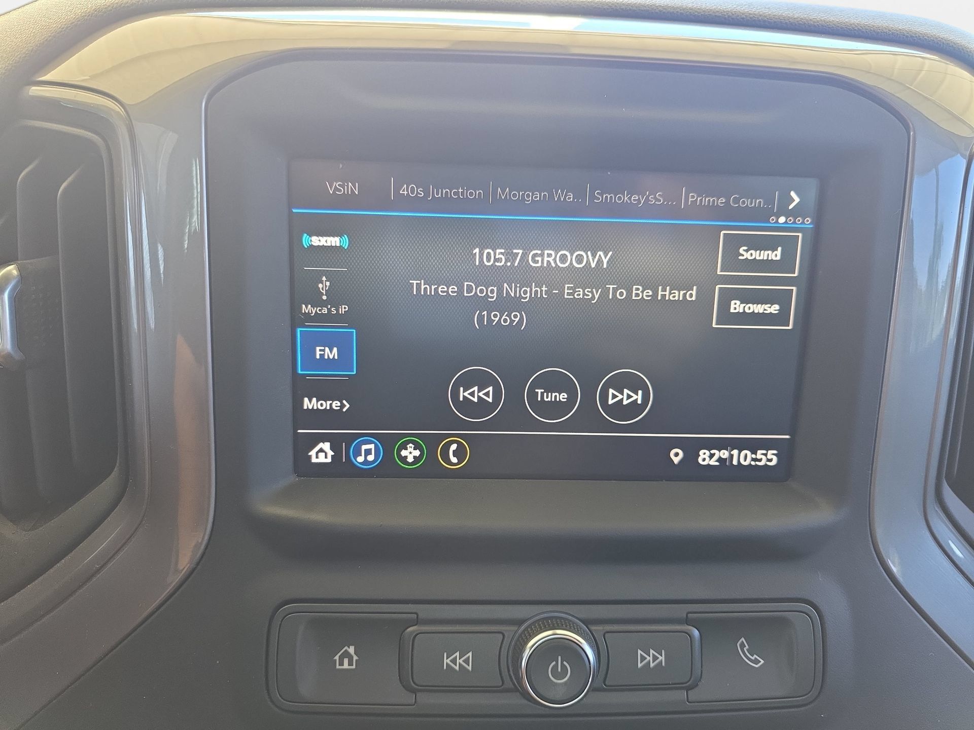 Used 2021 Chevrolet Silverado 1500 Custom AWD/4WD image 21