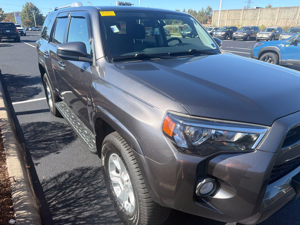 Used 2018 Toyota 4Runner SR5 AWD/4WD image 7
