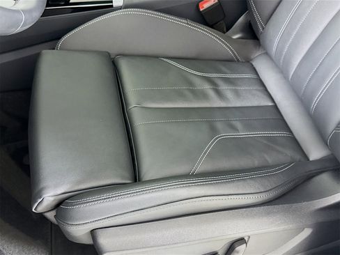 Used 2024 Audi Q5 2.0T Premium image 19