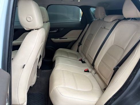 Used 2018 Jaguar F-PACE Prestige AWD/4WD image 16